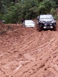 Jalan Batang Asai Sarolangun Rusak Parah