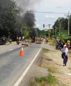 Kembali Jalinsum Kabupaten Muratara di Blokade Warga