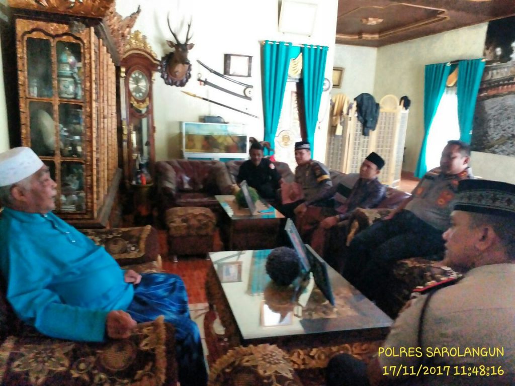 Kapolres Sambangi Rumah Tokoh Masyarakat Bhatin VIII
