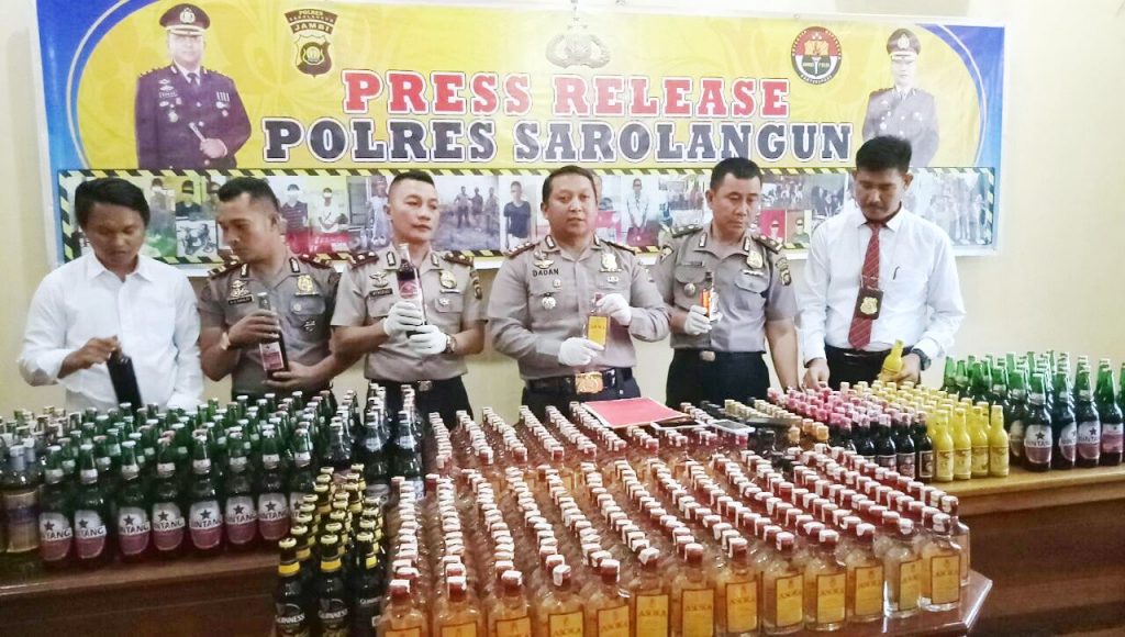 Operasi Pekat Siginjai 2017, Polres Sarolangun Berhasil Ungkap 70 Kasus dan Menyita 1.077 Botol Miras