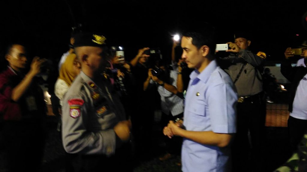 Gubernur Zola Tinjau Perayaan Natal dan Pos Pelayanan Operasi Lilin
