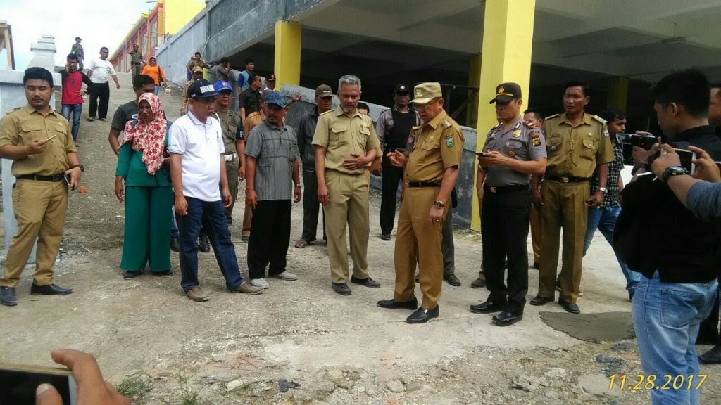 Kurang Tertibnya PKL Pasar Singkut