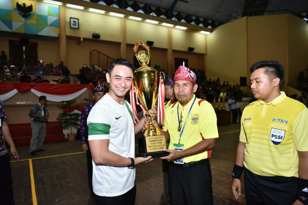 Libatkan Kaum Muda dalam Memeriahkan HUT Provinsi Jambi, Zola Buka Turnamen Futsal