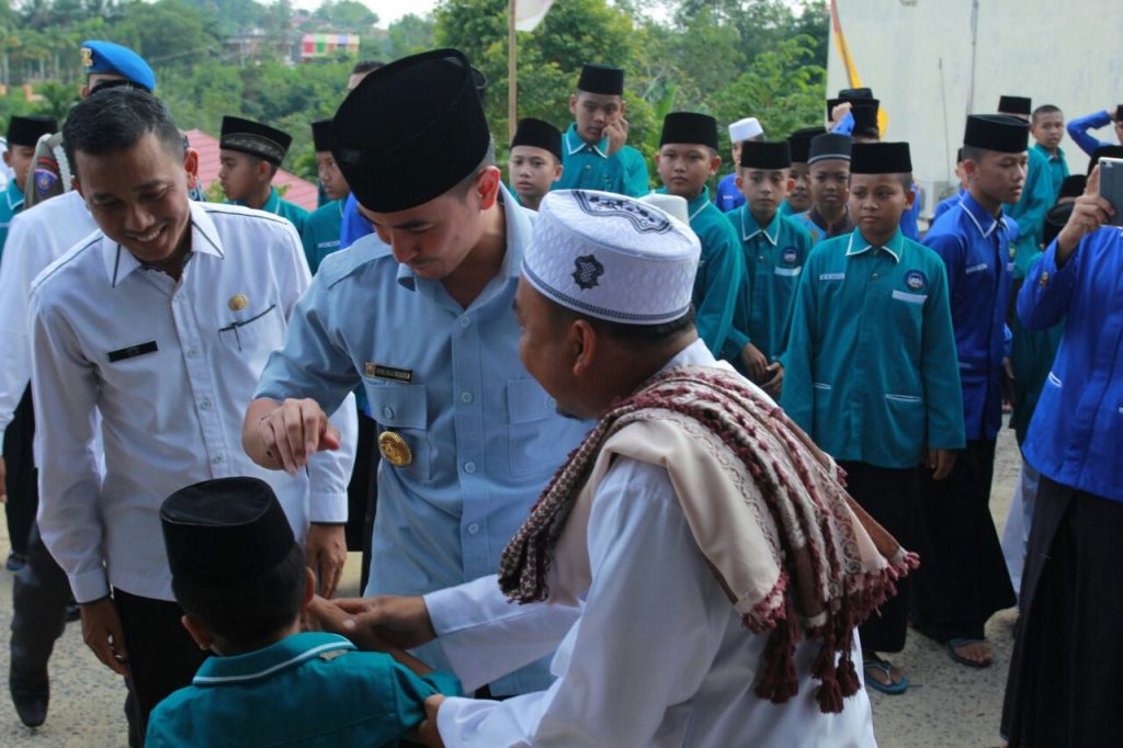 Dorong Peningkatan Kualitas Santri, Zola : Pemprov Akan Beri Beasiswa untuk Hafiz dan Hafizah