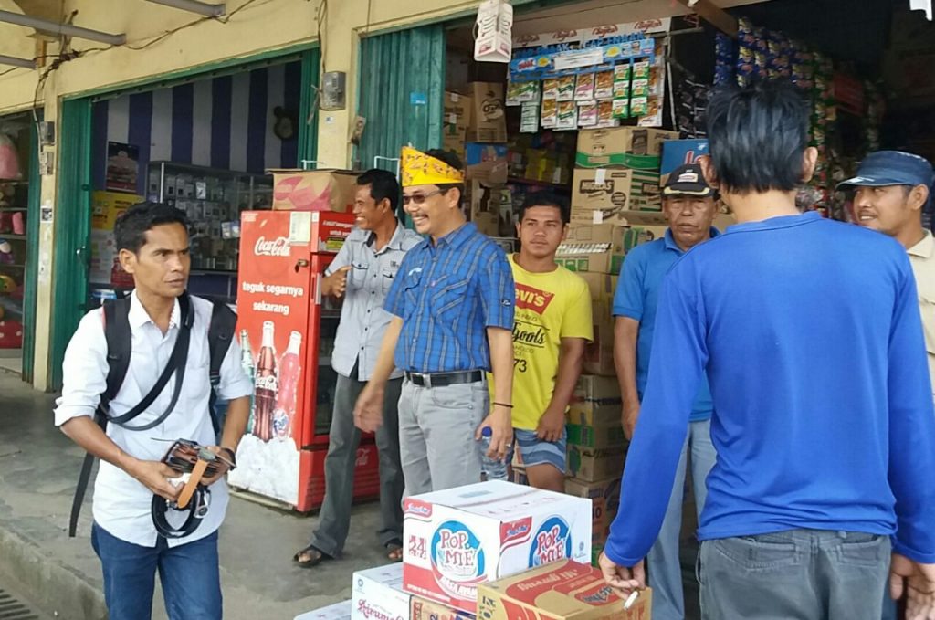 Pak de Jarmin, Kunjungi Pasar Pamenang