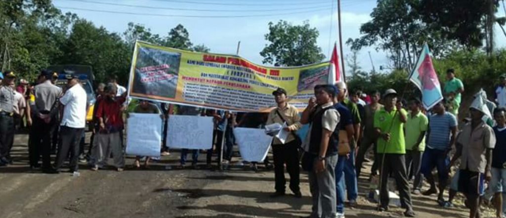 Diduga Mencemari Lingkungan, Tambang Batu Bara di Demo Warga