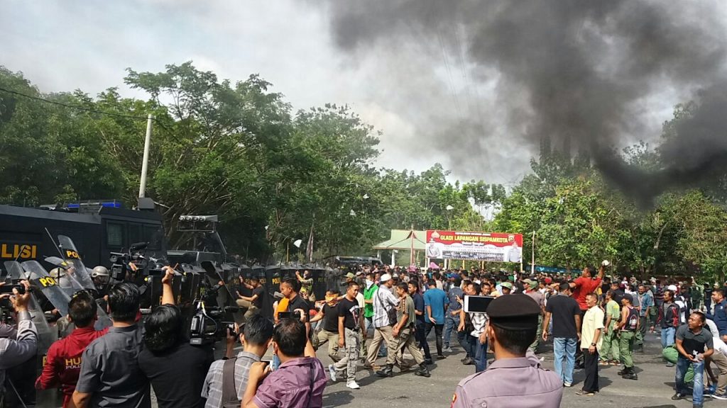 Jelang Pilkada Serentak, Team PHH Anarkis Brimob Lakukan Simulasi Sispam