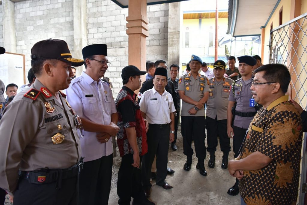 Sekda Tinjau Pemungutan Suara Pilbup Kerinci