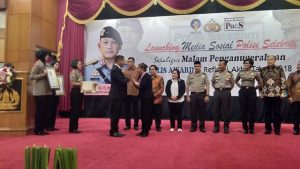 15 Polisi Raih Piagam POLIS Award 2018