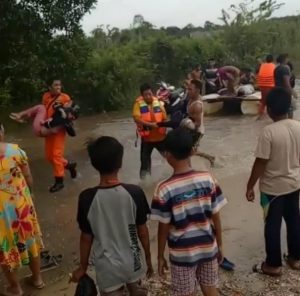 Tiga Santri Jadi Korban Mobil Camat Jangkat Yang Terjebur 