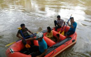 Bermain Perahu, Lima Bocah Nyaris Tenggelam di Sungai Merangin