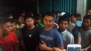 Hampir Lima Jam Jalan Lintas Sumatera Km 30 Diblokir Warga 