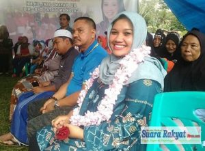 Ria Mayang Sari Bersilaturahmi Dengan Masyarakat Pelawan Singkut 