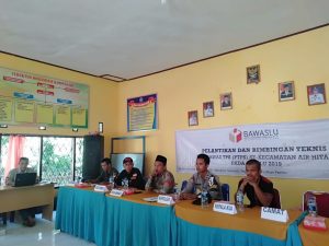Pelantikan dan Bimbingan Teknis 75 Anggota Pengawas TPS (PTPS) Kecamatan Air Hitam