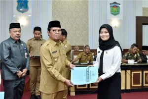 Serahkan SK CPNS Pemprov Jambi, Berikut Pesan Gubernur Fachrori Pada Calon ASN