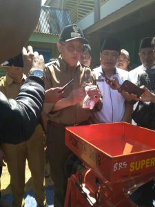 Bupati Sarolangun Tinjau Kegiatan P2DK Desa Batin Pengambang