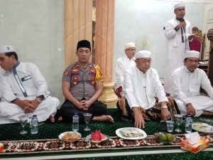 Kapolsek Turut Sambut Kedatangan Tim Safari Ramadhan Ke Singkut