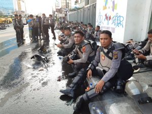 PAM Perhitungan Hasil Pilpres, Kapolsek Terus Berikan Semangat Anggotanya