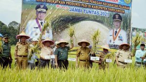 Bupati Sarolangun, Temu Wicara dengan Kelompok Tani