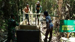 Goro Bersama Warga, TMMD Reg 106 Kodim 0420/ Sarko Bangun Jembatan 10.8 M