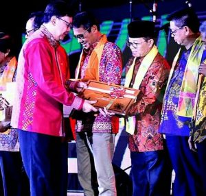 Fachrori Terima Lembar Penetapan 10 Warisan Budaya Takbenda Jambi