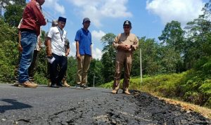 Bupati HCE Minta Minta Jalan Sepintun Yang Rusak Segera Diperbaiki