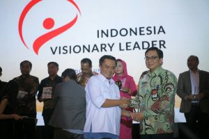 Al Haris Kembali Mengukir Prestasi, Terima Penghargaan Indonesia Visionary Leader