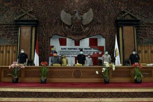 Gubernur Jambi Sampaikan LKPj Tahun Anggaran 2019