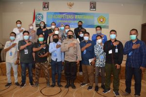 Kabid Humas Polda Kepri  Didaulat Sebagai Narasumber Pada Uji Kompetensi Wartawan