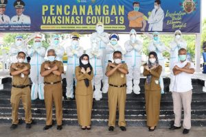 Hari Pertama Masuk Kerja Usai Libur Lebaran, Pegawai Jalani Tes Antigen