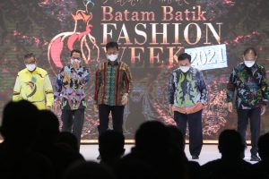 Rudi Apresiasi Gelaran Expo Batam Fashion Week 2021