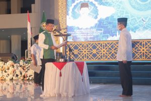 Rudi Lantik Amsakar Sebagai Ketua DMI Kota Batam
