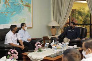 Kunker di Batam, Amsakar Turut Sambut Kedatangan Menparekraf Sandiaga Uno