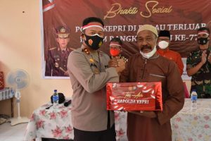 Polda Kepri Laksanakan Bhakti Sosial Di 6 Pulau Terluar Provinsi Kepri