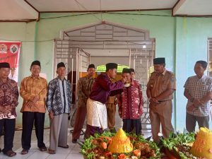Camat Singkut Hadiri HUT Ke-10 Desa Argo Sari