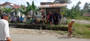 Luar biasa, Warga Serentak Bersihkan Lingkungan