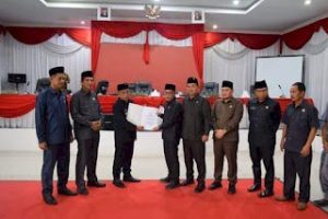 6 Raperda Disepakati DPRD Muratara Jadi Perda