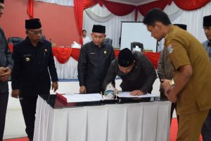 Paripurna DPRD Muratara, Mendengar Penyampaian Rekomendasi Terhadap LKPJ Bupati TA 2022
