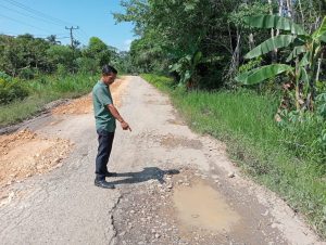 Ketua JPKP Sarolangun Prihatin Melihat Jalan Poros Yang Rusak