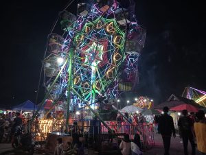 Malam Minggu Pasar Malam Ramai Dikunjungi Masyarakat