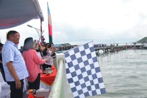 Kapolda Kepri Buka Kegiatan Perlombaan Dayung Sampan Dan Ketinting Dalam Rangka Menyambut Hari Bhayangkara Ke-77 Tahun 2023