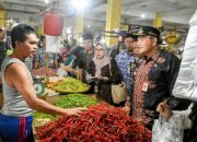 PJ Bupati Sarolangun Pantau Harga Di Pasar Singkut