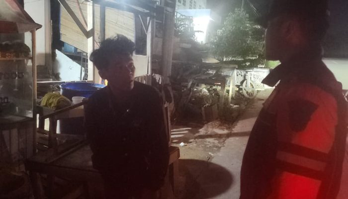 Personel Polsek Sekupang Amankan Perselisihan Keluarga yang Ganggu Ketertiban Warga