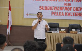 BIDPROPAM POLDA KALTENG BERIKAN PEMBINAAN ETIKA PROFESI POLRI KEPADA PERSONEL POLRES SERUYAN