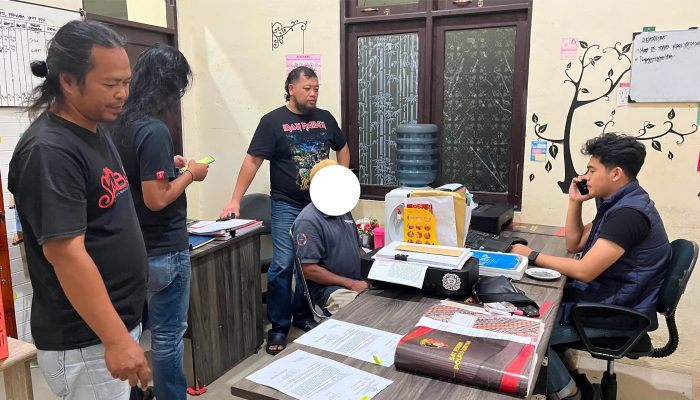 MENGAKU KHILAF  KAKEK  60 TAHUN DI DUGA CABULI SEORANG ANAK DISERUYAN